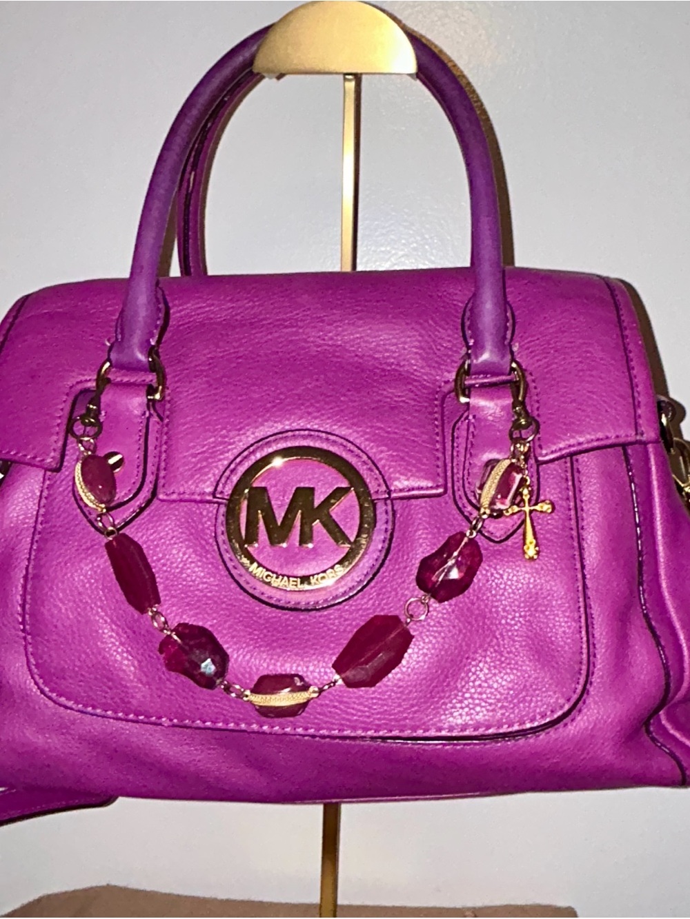 Michael Kors -Large Vibrant Purple Pebbled Leather Margo Satchel- EUC - Picture 2 of 12